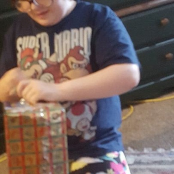 Meet your Posher, Vicki - Picture 1 of 1